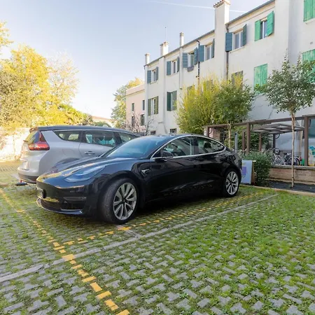 Appartamento Casa Charleston Dimora Smart Al Duomo