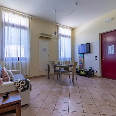 Appartamento Casa Charleston Dimora Smart Al Duomo *